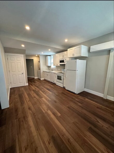 Building Photo - 26 Pacific Ave