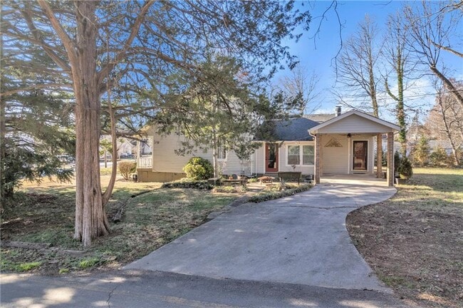 Building Photo - 225 S Park St