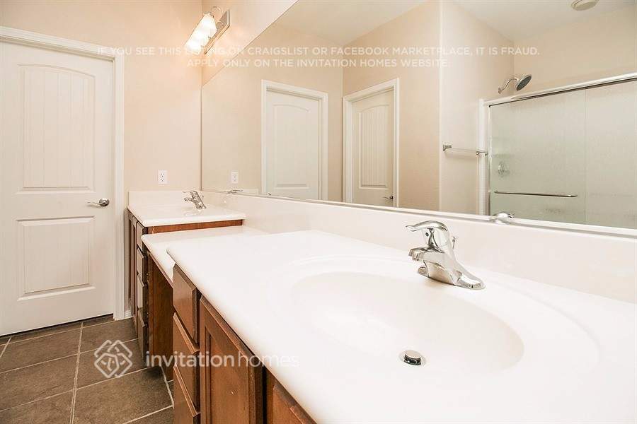 Building Photo - 6557 Grand Concourse St