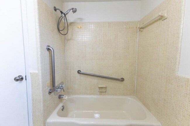 Building Photo - 4419 Knight Dr