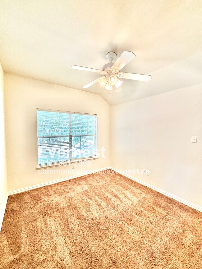 Building Photo - 6458 Riverside Dr