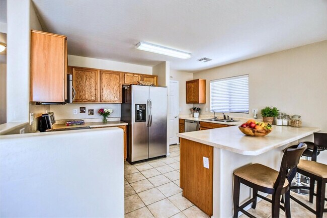 Building Photo - 24347 N Oasis Blvd