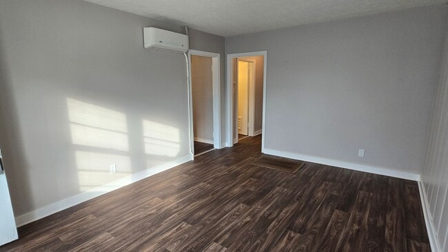 Building Photo - 1528-1532-1532 Lambuth Blvd