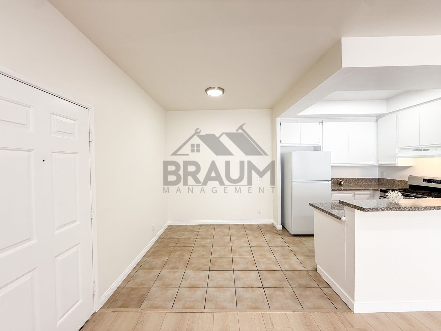 Building Photo - 11459 Collins St