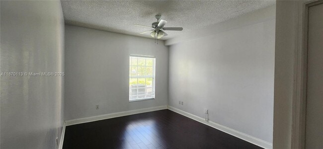 Building Photo - 10366 Fox Trail Rd S