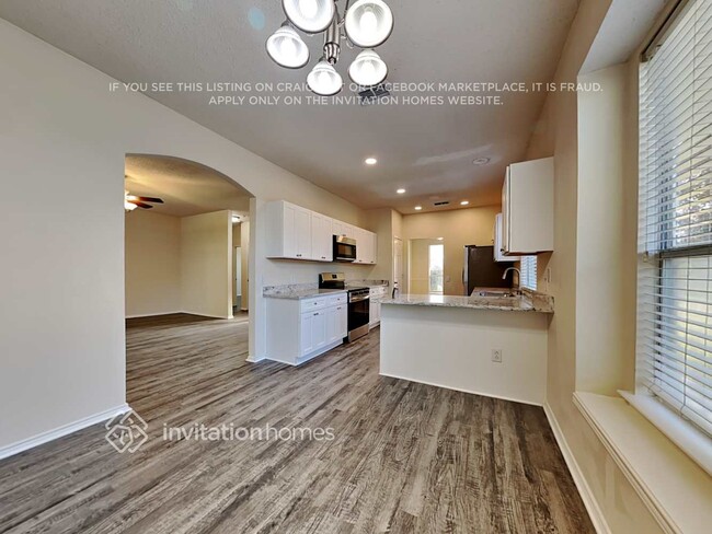 Building Photo - 1804 Lacey Oak Ln