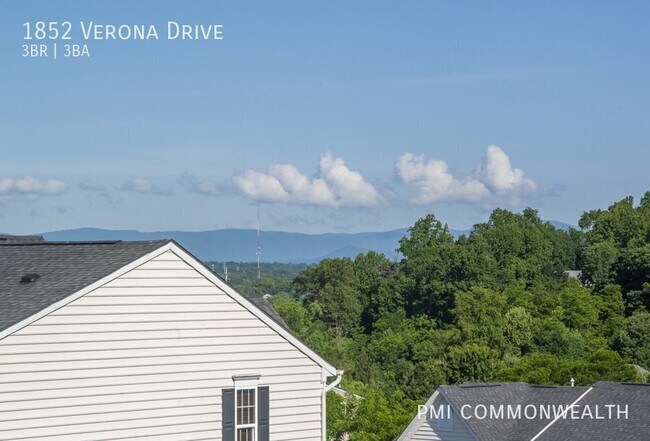 Building Photo - 1852 Verona Dr