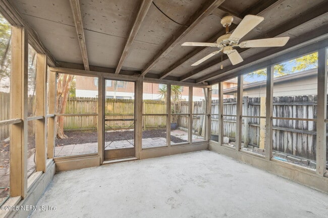 Building Photo - 1138 Fromage Cir W