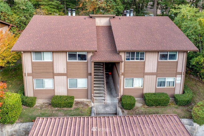 Building Photo - 4913 S Orchard St