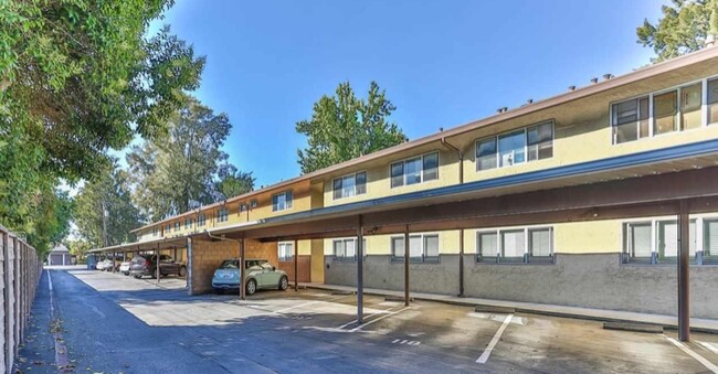 Building Photo - 2580 Homestead Rd