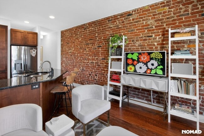 Building Photo - 3326 Quivas St