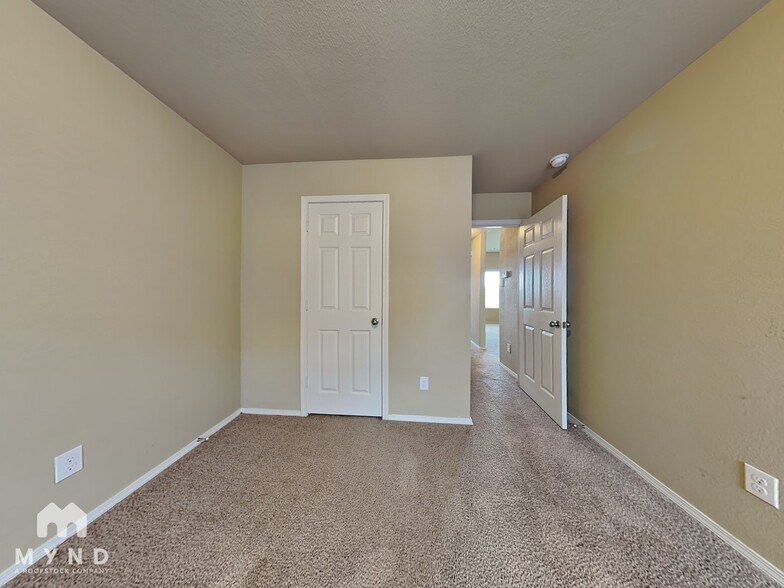 Building Photo - 12509 Solandra Cir