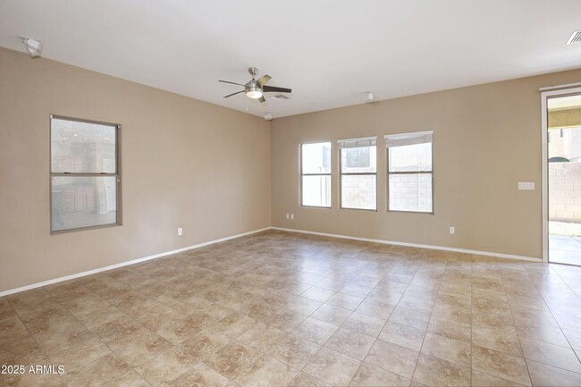 Building Photo - 18515 W Sunbelt Dr