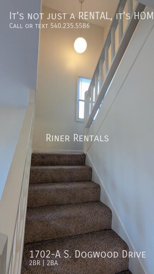 Building Photo - 1702-A S Dogwood Dr