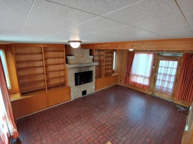 Building Photo - 5319 SW 15th St