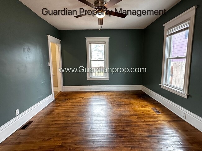 Building Photo - Northeast Minneapolis Single Family Home, ...