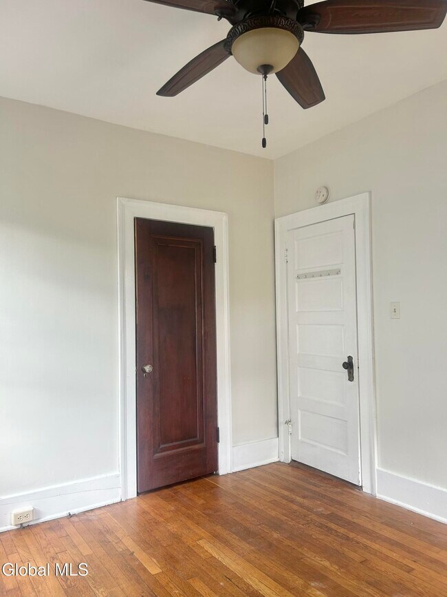 Building Photo - 1204 19th St