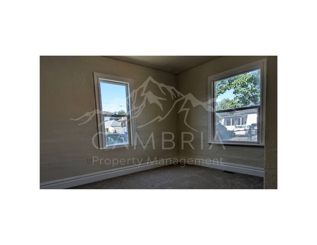 Building Photo - Charming 4-BR Home in Midvale
