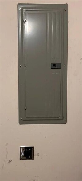 Building Photo - 6701 Teresa Ln