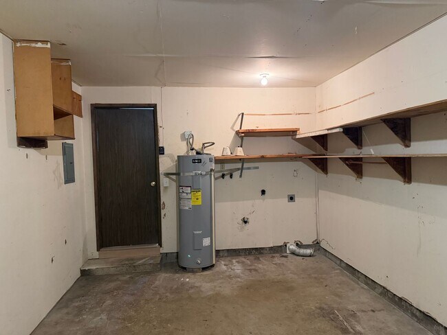 Building Photo - Updated single level 2 bed/1 bath duplex in Thurston!