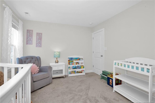 Building Photo - 5369 Debut Ave