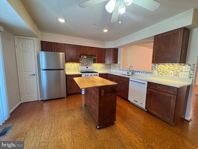 Building Photo - 18029 Fertile Meadow Ct