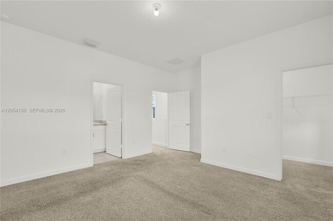 Building Photo - 1161 SW 8th Ave