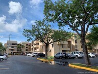 Building Photo - 10400 SW 108th Ave
