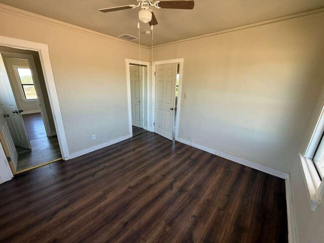 Building Photo - 2082 N Cougar Pl
