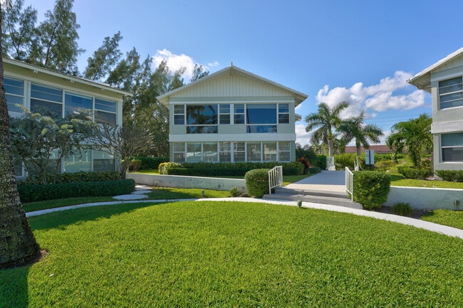Building Photo - 320 S Ocean Blvd