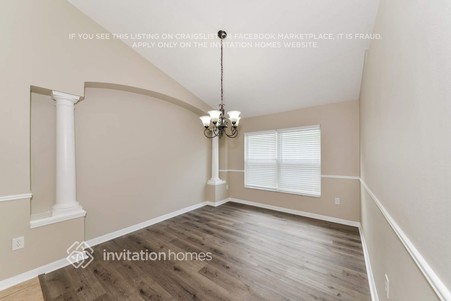 Building Photo - 16320 Bridgeglade Ln