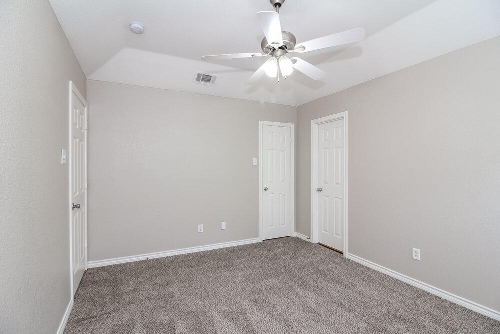 Building Photo - 1232 Clay Ln