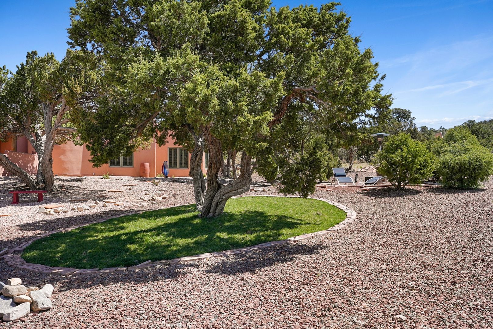 Building Photo - 28 Canon Escondido