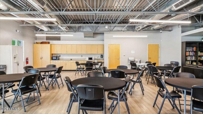 Building Photo - 4750 E Chromium Rd