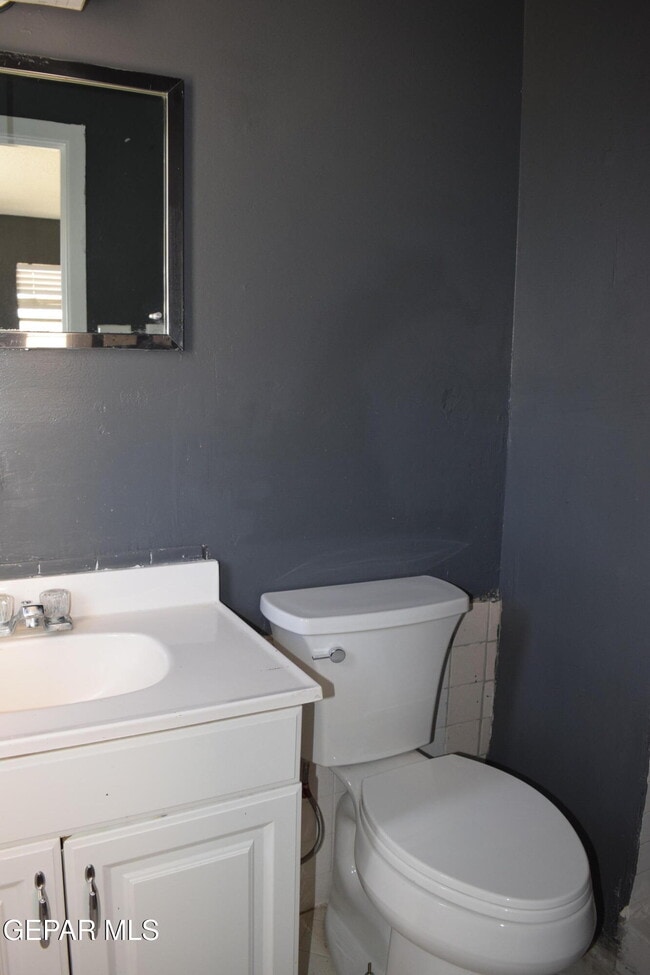 Building Photo - 136 N Festival Dr