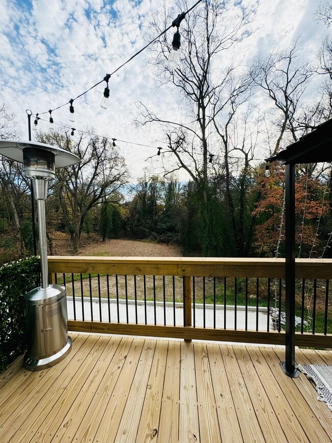 Building Photo - 218 High St