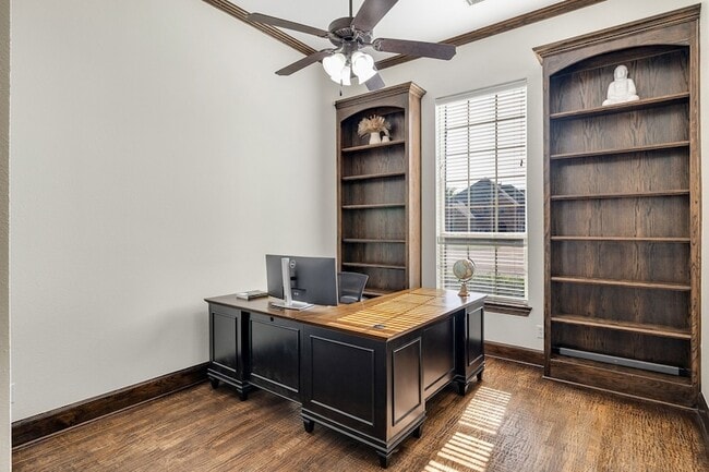 Building Photo - 7944 Cherry Springs Ct