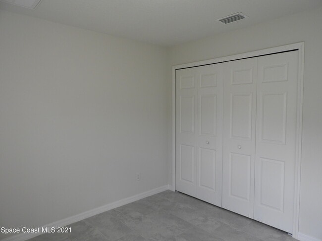 Building Photo - 1611 Saipan St SE
