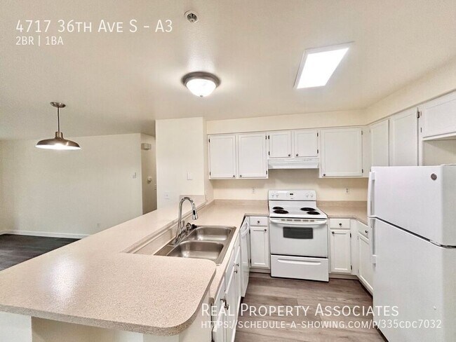 Building Photo - 4717 36th Ave S