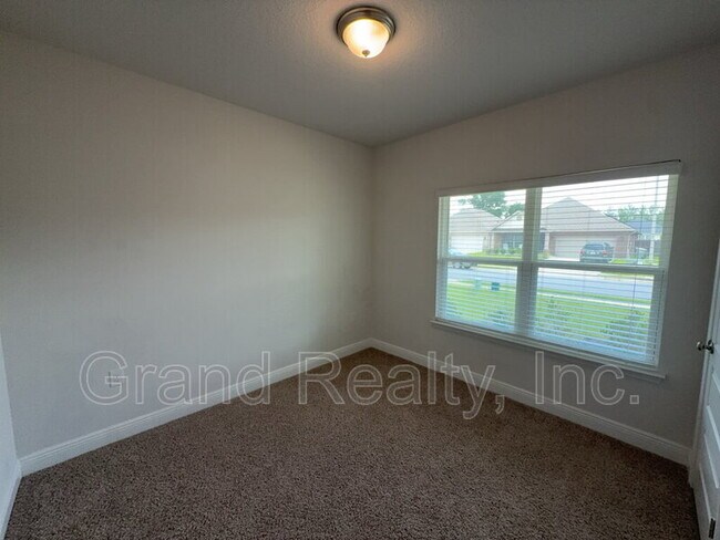 Building Photo - 3757 Hawks Landing Cir