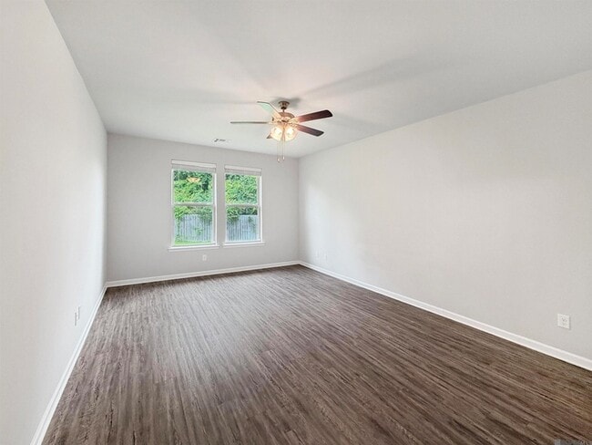 Building Photo - 4734 Malbec Ave