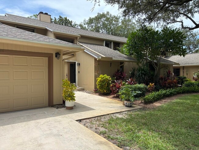 Building Photo - 5218 SE Schooner Oaks Way