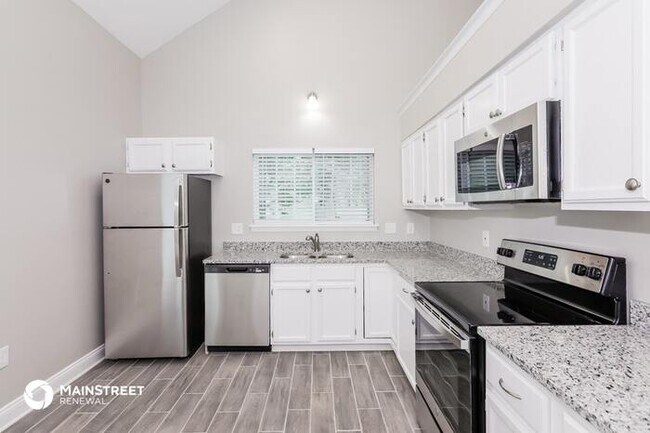 Building Photo - 3106 TWIN FALLS LN, Matthews, NC 28105