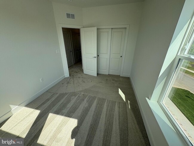 Building Photo - 14495 Leafhopper Dr