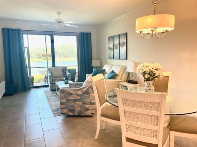 Building Photo - 2/2 MONTHLY RENTAL - GOLF/TENNIS CENTER - LAKEWOOD RANCH AVAILABLE FOR SPRING/ SUMMER!