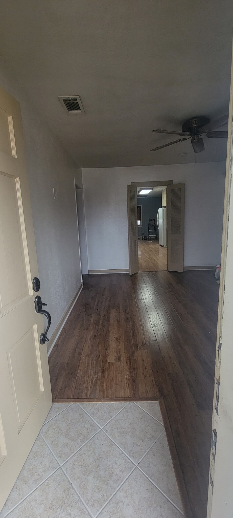 Main Entry - 3130 Aster St