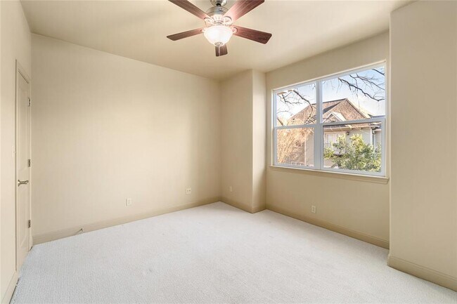 Building Photo - 5603 Clay Ave