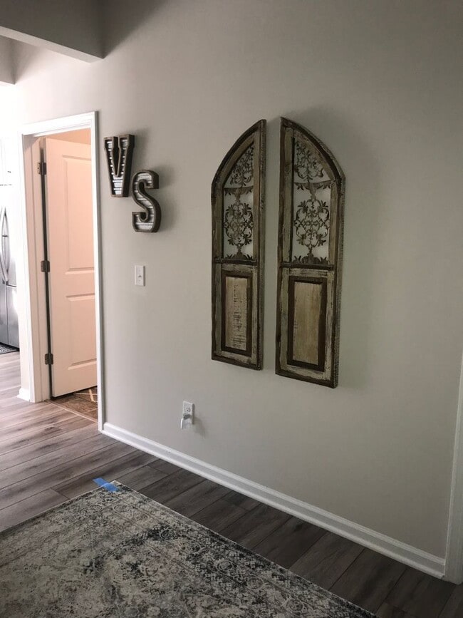 Building Photo - 319 Waybridge Way