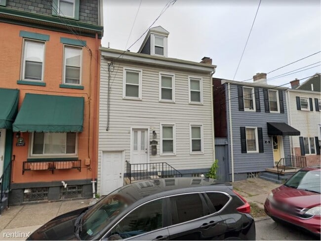 Building Photo - 4 br, 2.5 bath House - 2619 Jane St