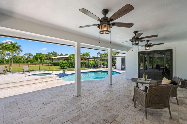 Building Photo - 14704 Black Bear Rd